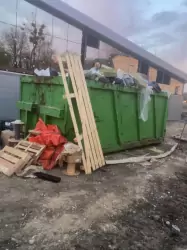 D&eacute;chetterie ou location de benne : que choisir pour vos d&eacute;chets ?