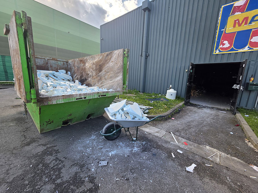 Location Benne Argenteuil : Gravats, D&eacute;chets, DIB pour les entreprises de r&eacute;novation